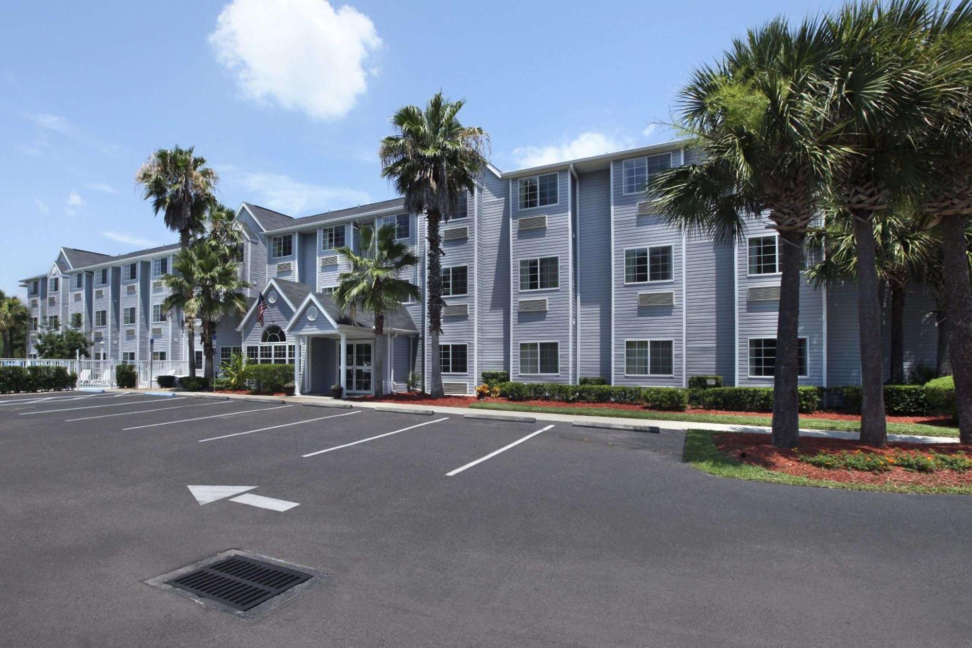 Where to Stay in Florida: 4 Best Microtel by Wyndham Hotels
